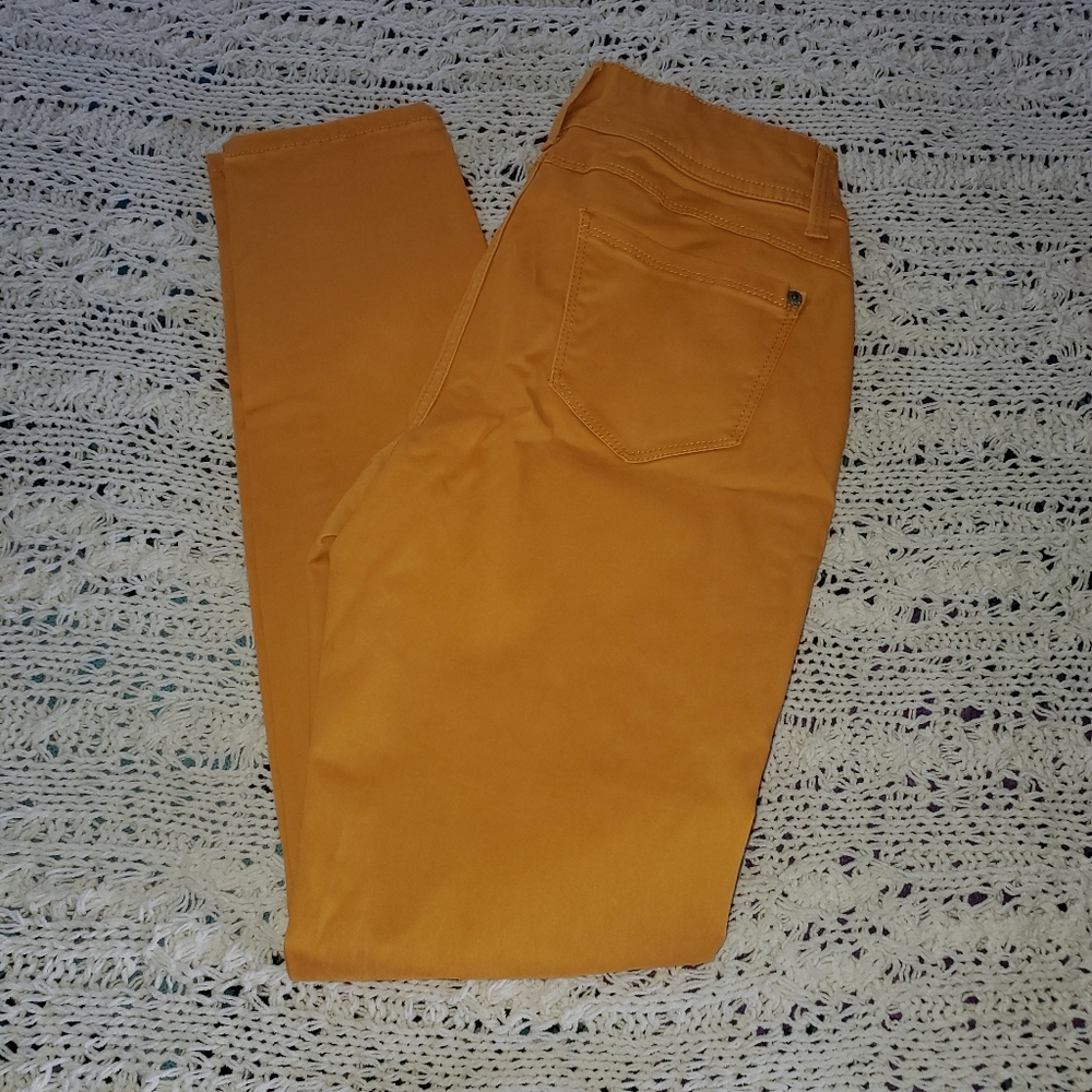 Yellow pants